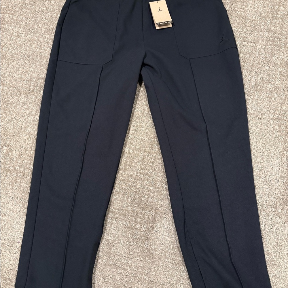 Nike Women's Black Straight Leg Pants